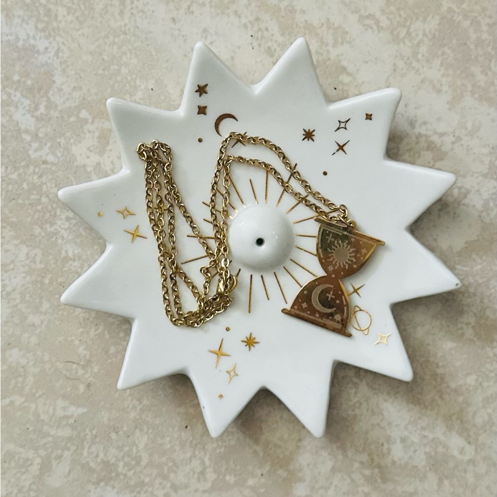Mystical hour glass necklace